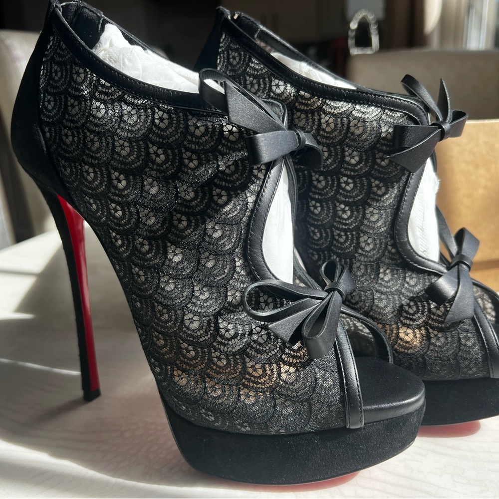 Christian loubboutin heels
